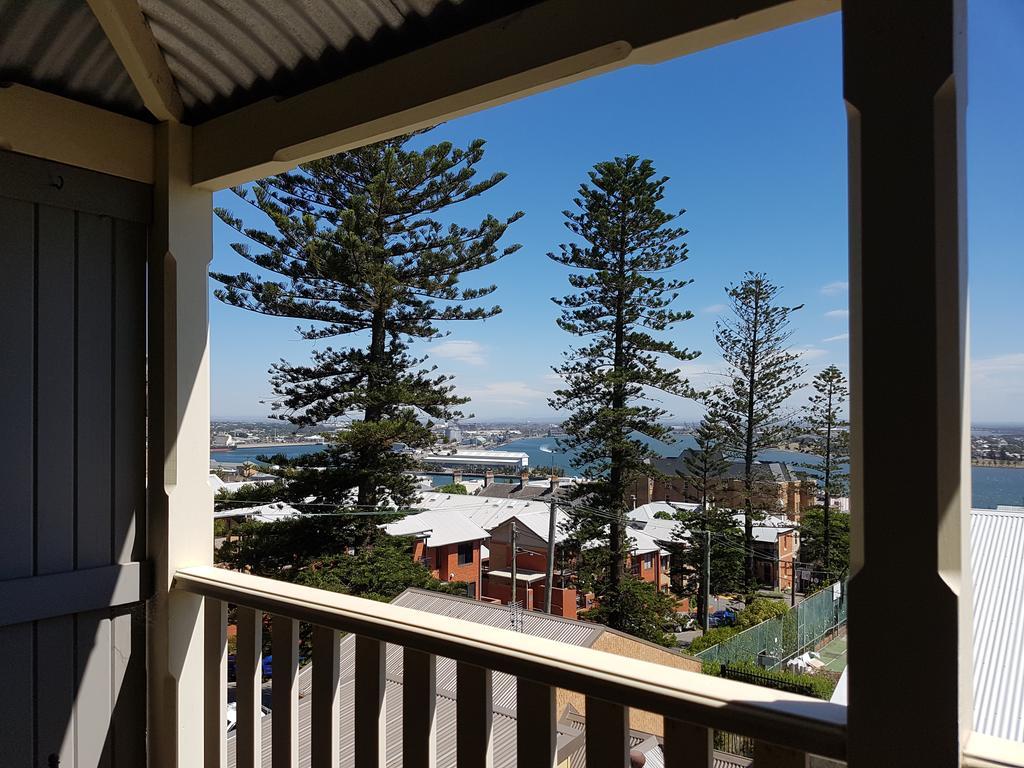 Newcastle Short Stay Accommodation - Vista Apartment Экстерьер фото