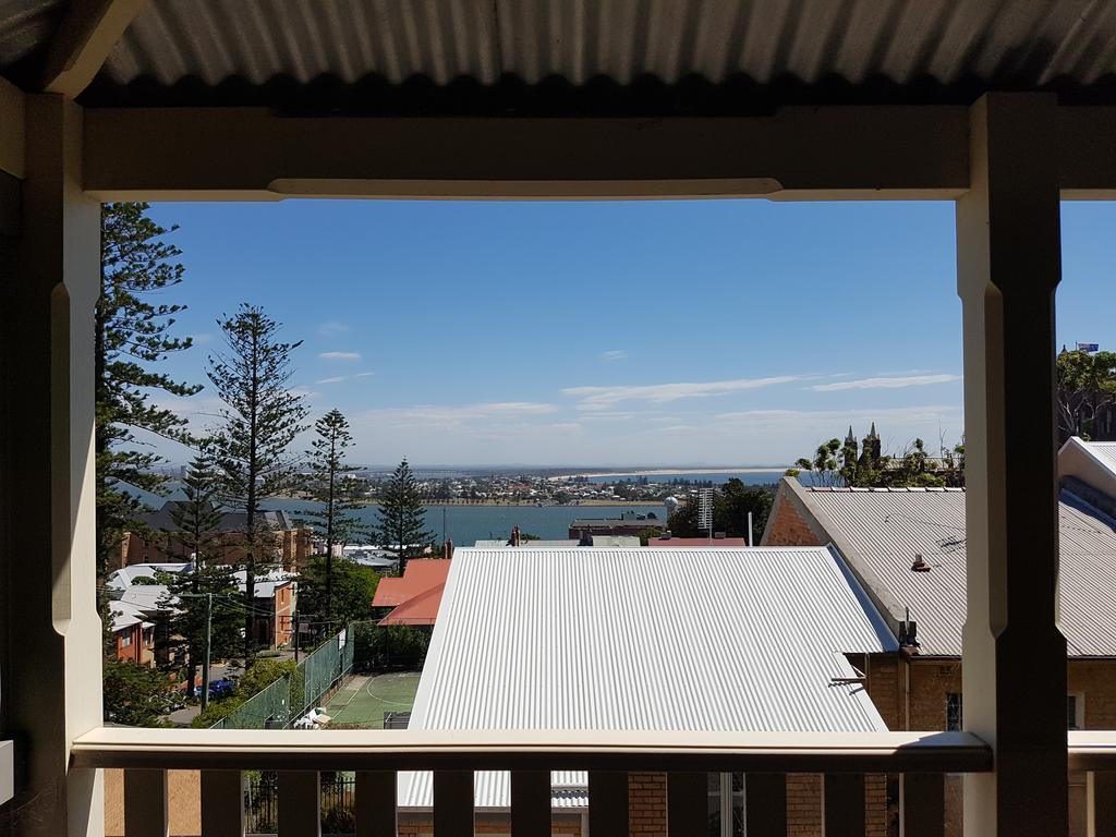 Newcastle Short Stay Accommodation - Vista Apartment Экстерьер фото